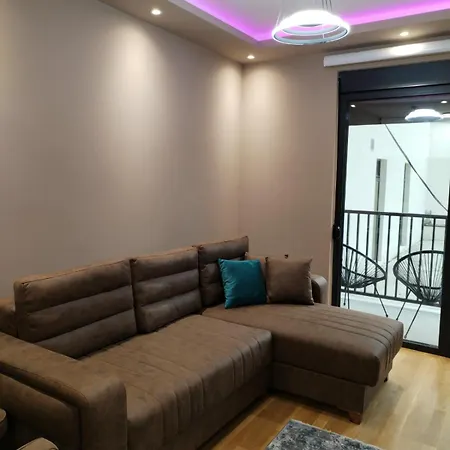 Srebrna Pahulja S8 *